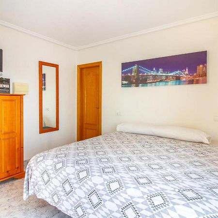 Beautiful Home In Gran Alacant With Kitchen 圣波拉 外观 照片