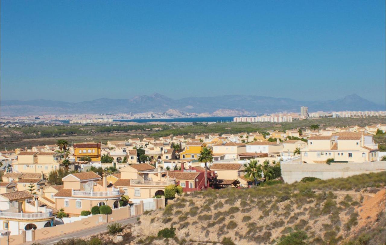 Beautiful Home In Gran Alacant With Kitchen 圣波拉 外观 照片
