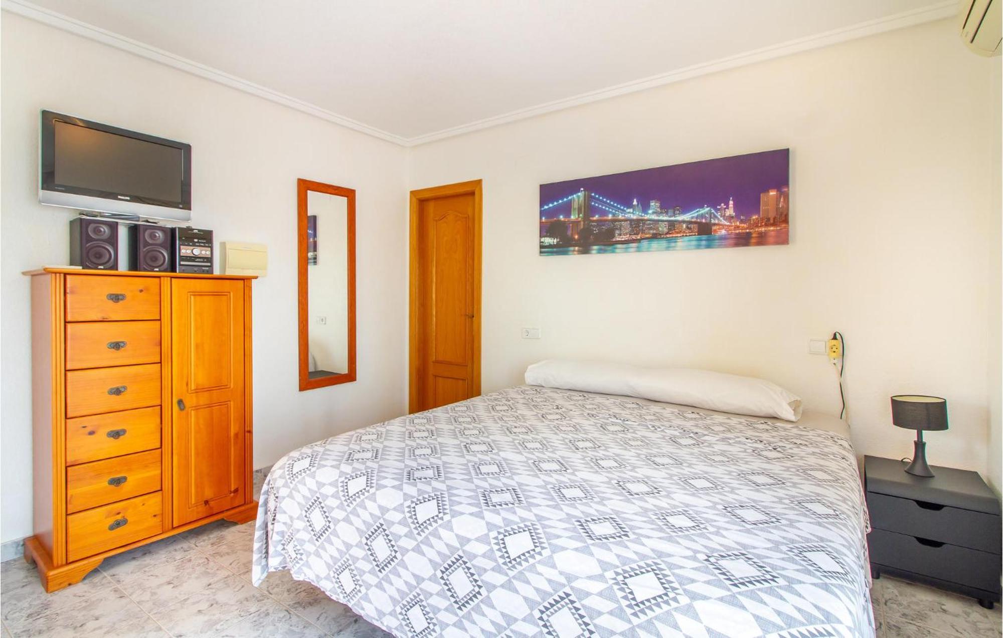 Beautiful Home In Gran Alacant With Kitchen 圣波拉 外观 照片