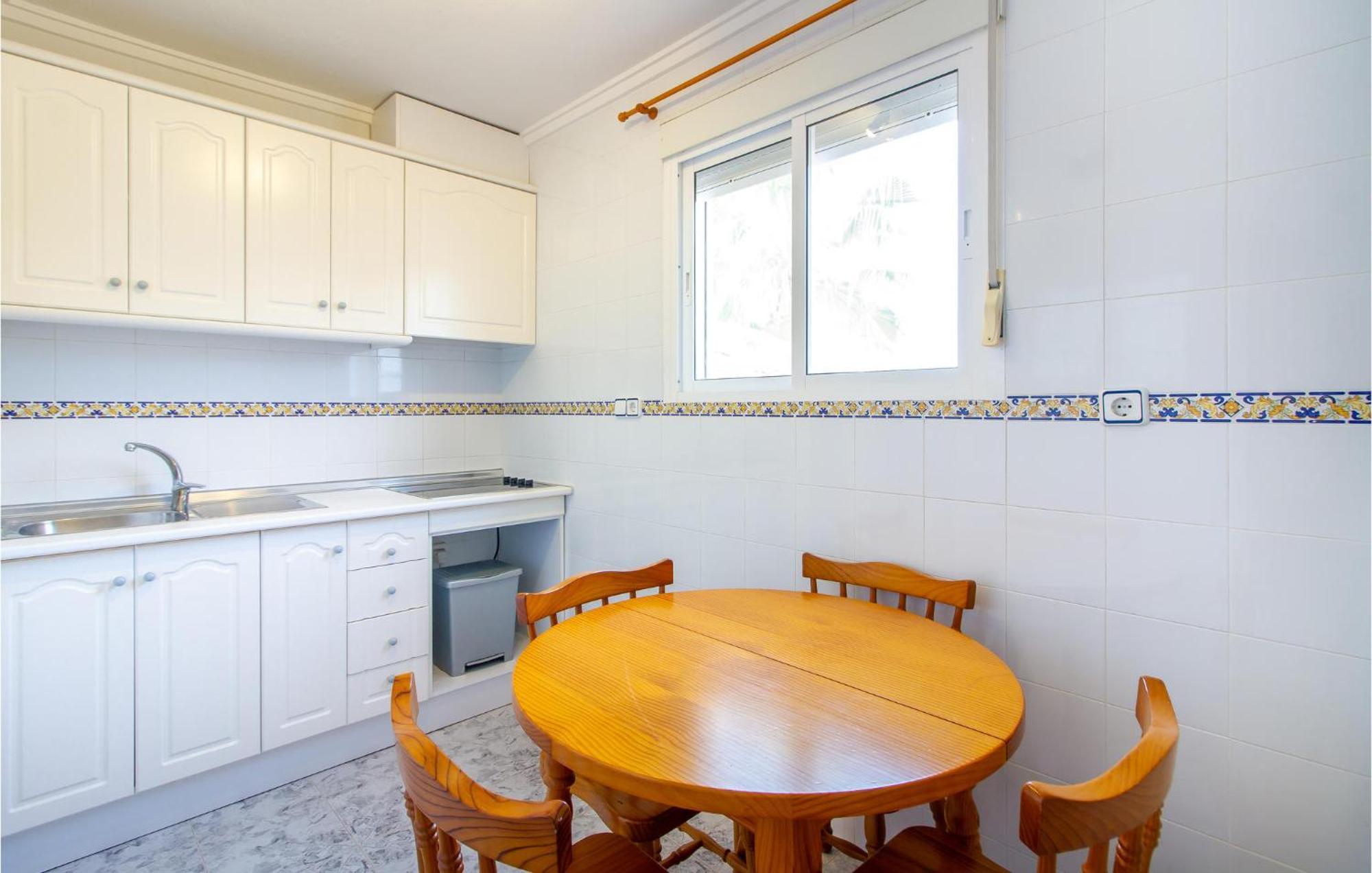 Beautiful Home In Gran Alacant With Kitchen 圣波拉 外观 照片