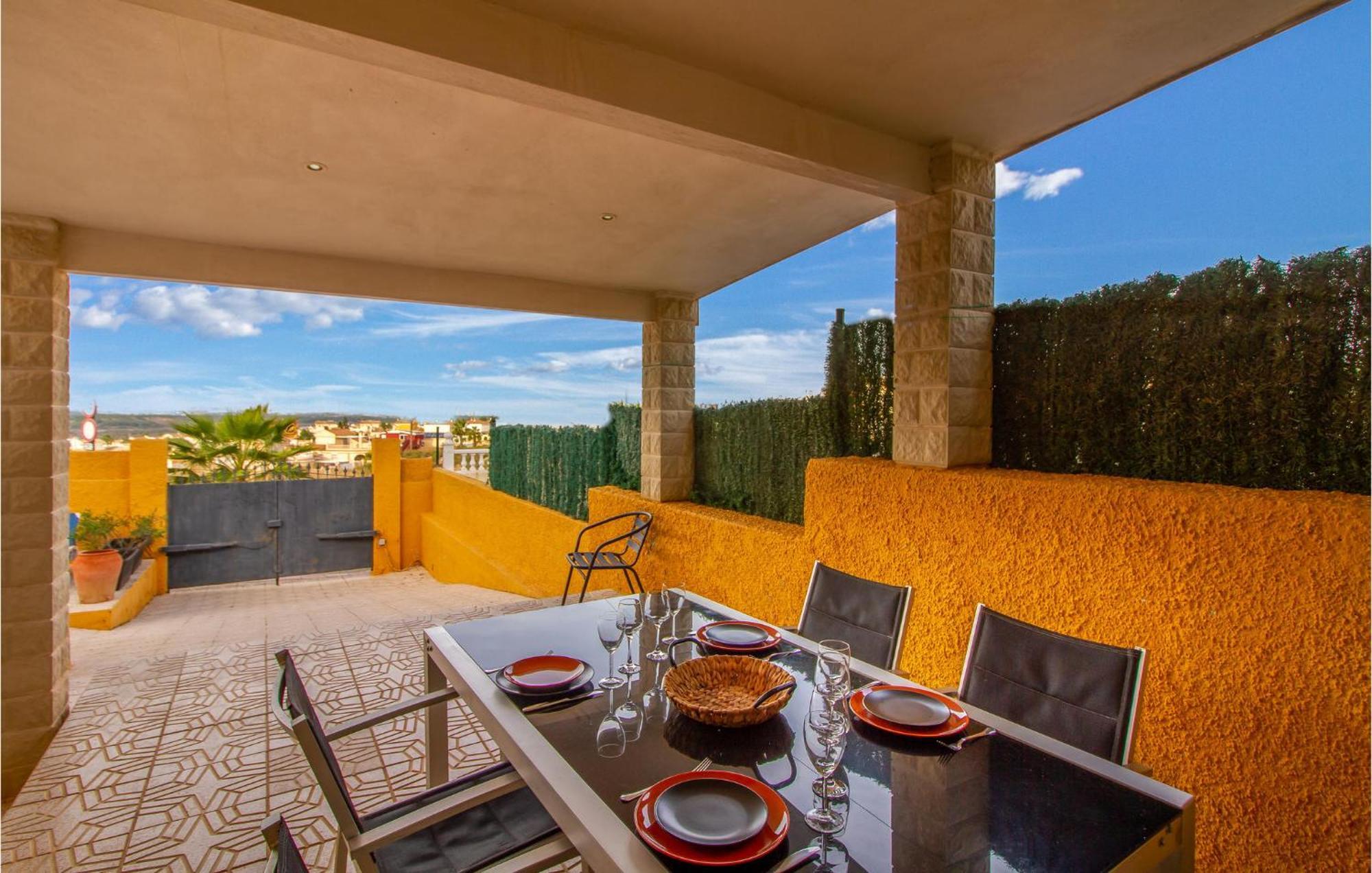 Beautiful Home In Gran Alacant With Kitchen 圣波拉 外观 照片